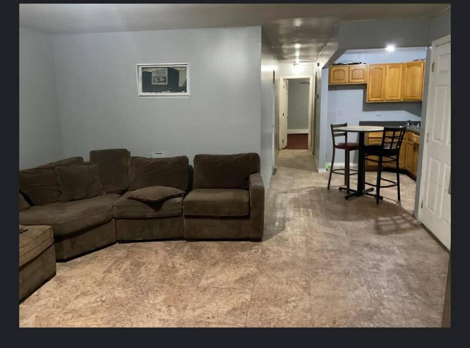 Room In A Beach House With King Size Bed In A Landlord Hosted Three Bedroom Apartment Νέα Υόρκη Εξωτερικό φωτογραφία
